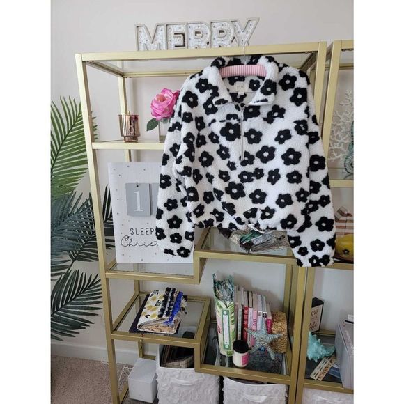 HYFVE Sweaters - Pink Lily Black and White Floral Printed Sherpa Pullover Hoodie Sweater
